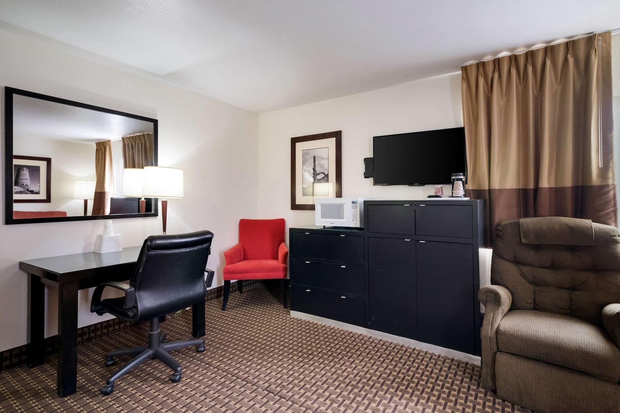 Econo Lodge Inn & Suites Williams - Grand Canyon Area Exterior foto